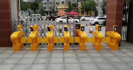 防疫期間幼兒園測(cè)溫人臉識(shí)別閘機(jī)-為祖國(guó)花朵保駕護(hù)航